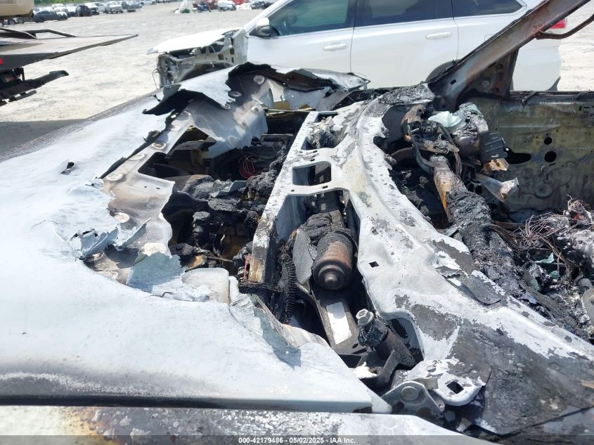 2002 Ford F-150 Xl/Xlt VIN: 1FTRF17W52KA54827 Lot: 42179486