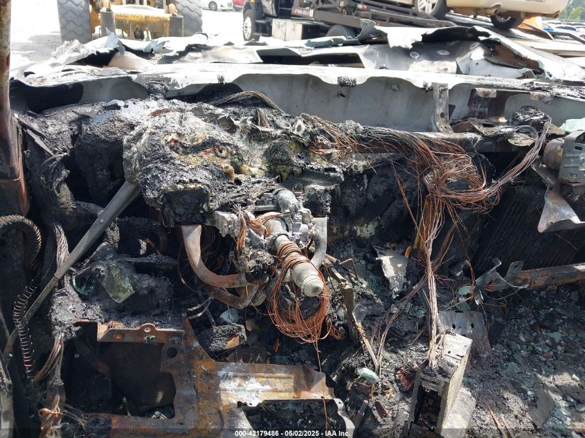 2002 Ford F-150 Xl/Xlt VIN: 1FTRF17W52KA54827 Lot: 42179486