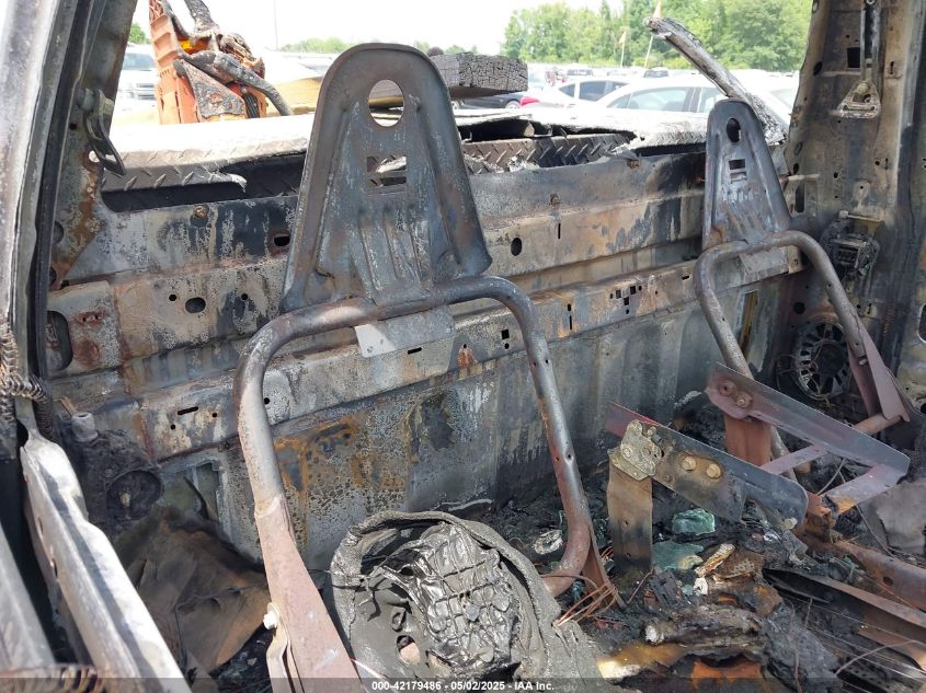 2002 Ford F-150 Xl/Xlt VIN: 1FTRF17W52KA54827 Lot: 42179486