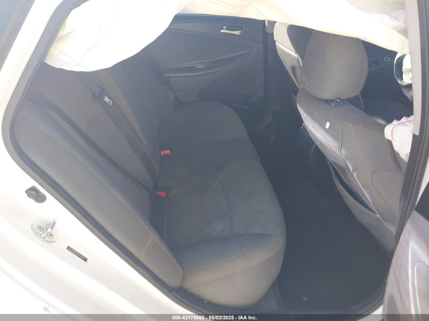 2014 HYUNDAI SONATA GLS - 5NPEB4AC1EH931410