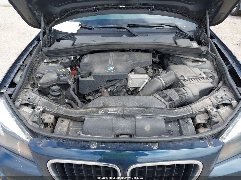 2015 BMW X1 VIN: WBAVL1C59FVY39812