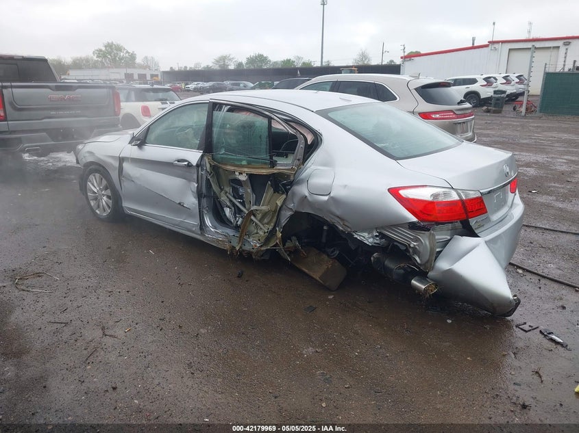 2013 HONDA ACCORD VIN: 1HGCR3F89DA012506