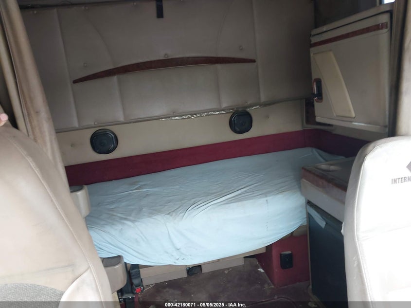 2007 International 9900 9900Ix VIN: 2HSCKAPR27C42188 Lot: 42180071