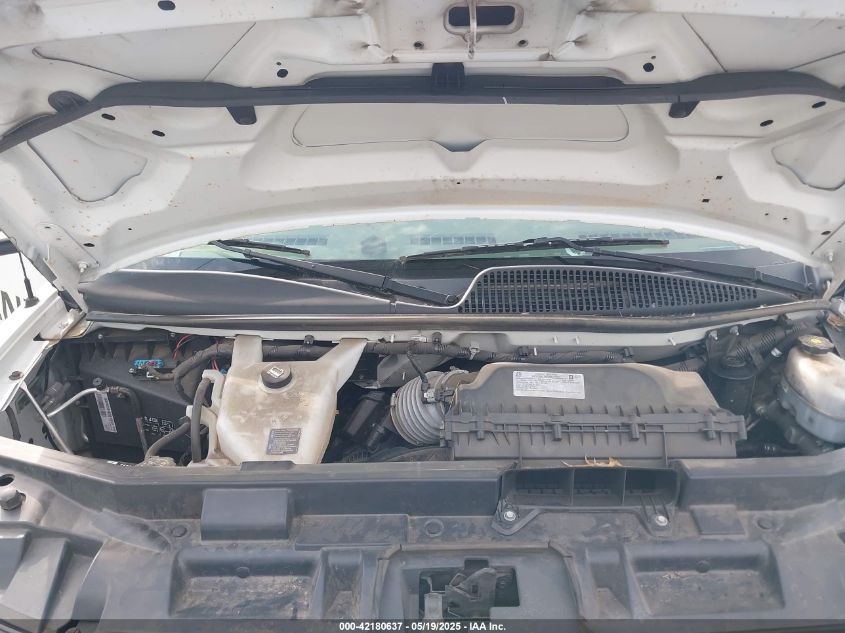 2021 Chevrolet Express Cutaway Work Van VIN: 1GB0GRF73M1226087 Lot: 42180637