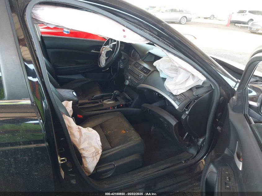 2011 HONDA ACCORD VIN: 1HGCP2F61BA113499