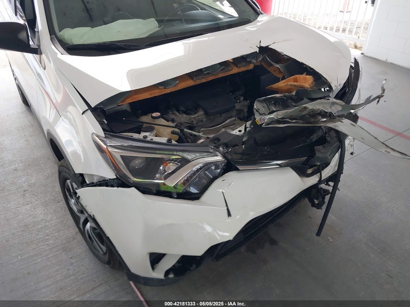 2018 TOYOTA RAV4 VIN: JTMZFREV3JJ187597