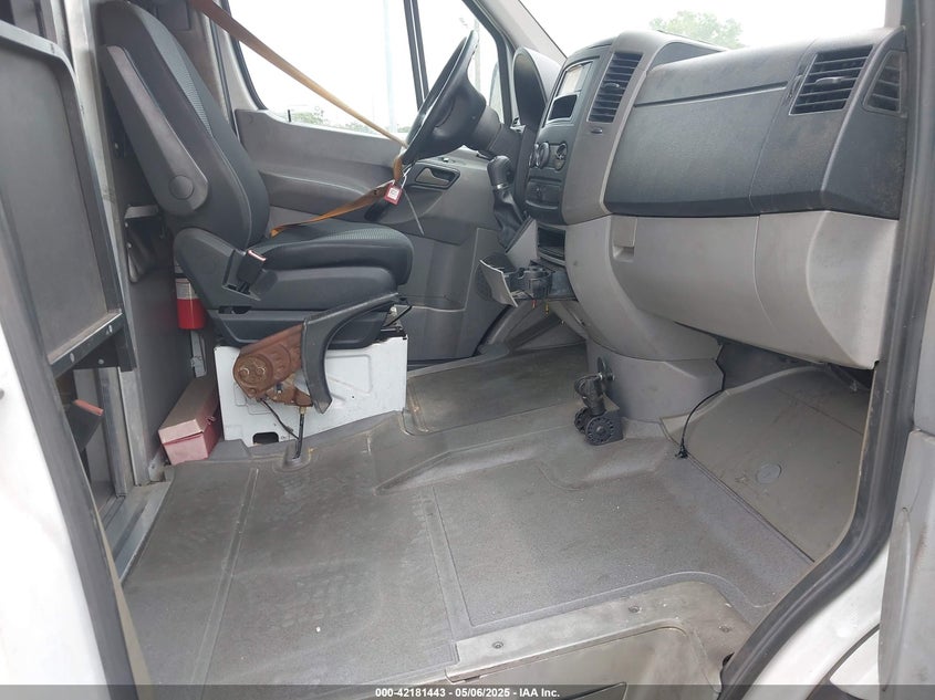 2011 Mercedes-Benz Sprinter 2500 High Roof VIN: WD3PE8CB4B5601875 Lot: 42181443