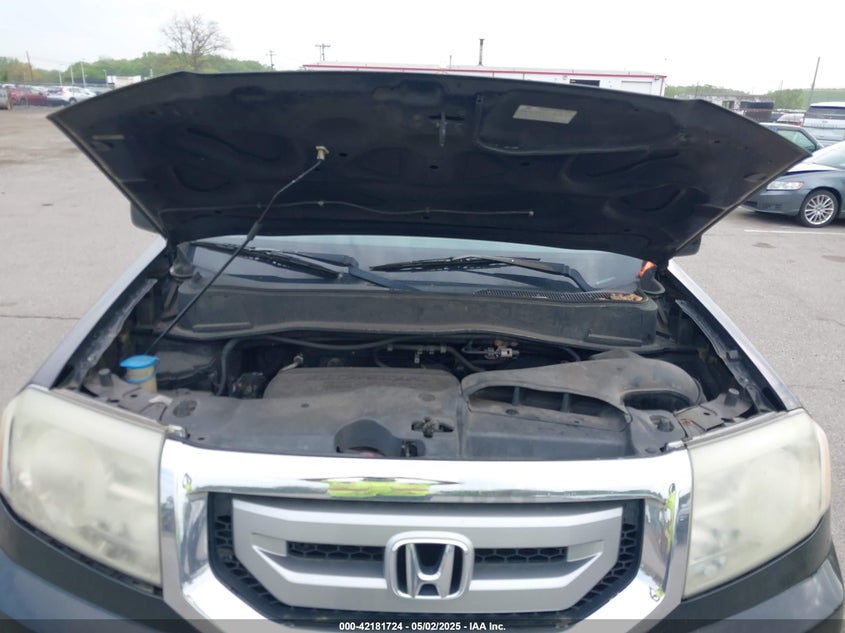 2011 HONDA PILOT VIN: 5FNYF4H61BB078003