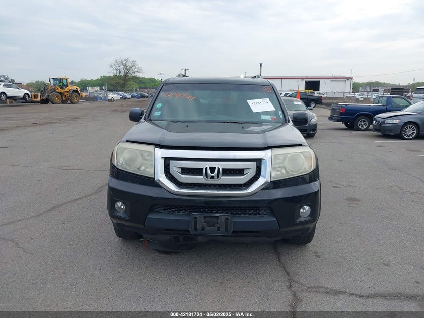 2011 HONDA PILOT VIN: 5FNYF4H61BB078003