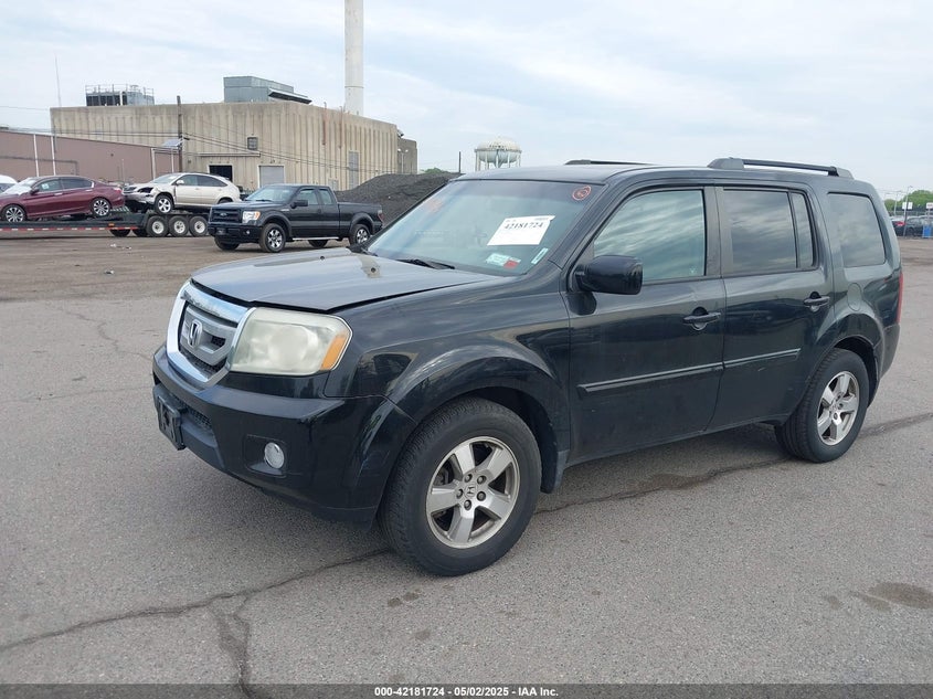 2011 HONDA PILOT VIN: 5FNYF4H61BB078003