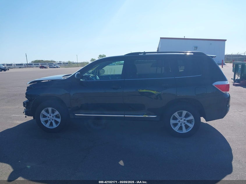 2013 TOYOTA HIGHLANDER VIN: 5TDBK3EH9DS252349