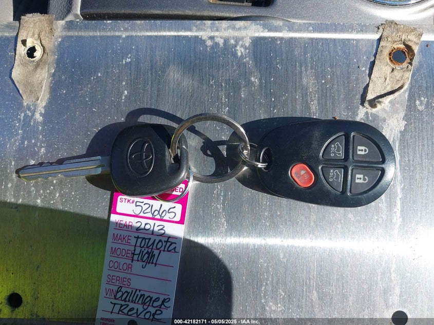 2013 TOYOTA HIGHLANDER VIN: 5TDBK3EH9DS252349