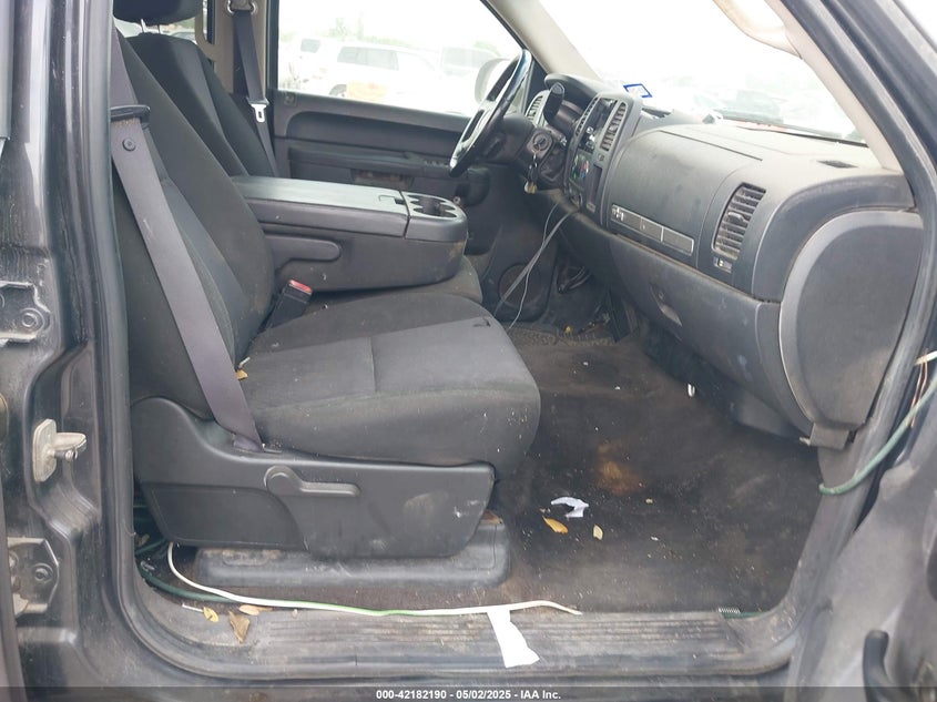 2011 CHEVROLET SILVERADO 1500 VIN: 3GCPCSE09BG146325