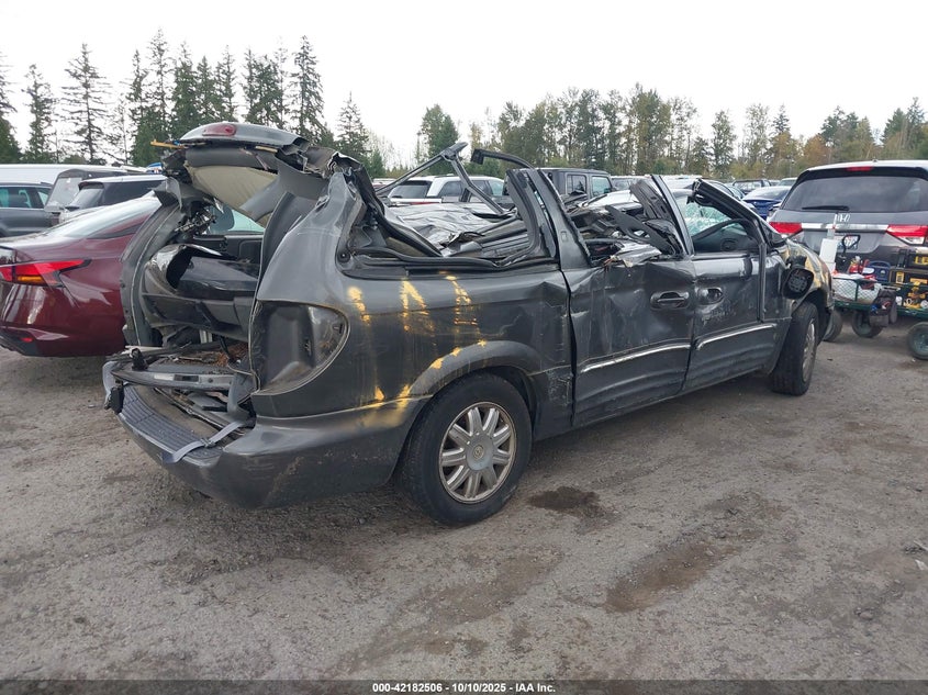 2C4GP54L04R534395 2004 CHRYSLER TOWN & COUNTRY photo no. 4