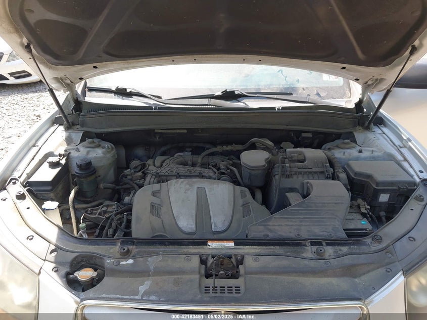 2011 HYUNDAI SANTA FE VIN: 5XYZG4AG3BG020102