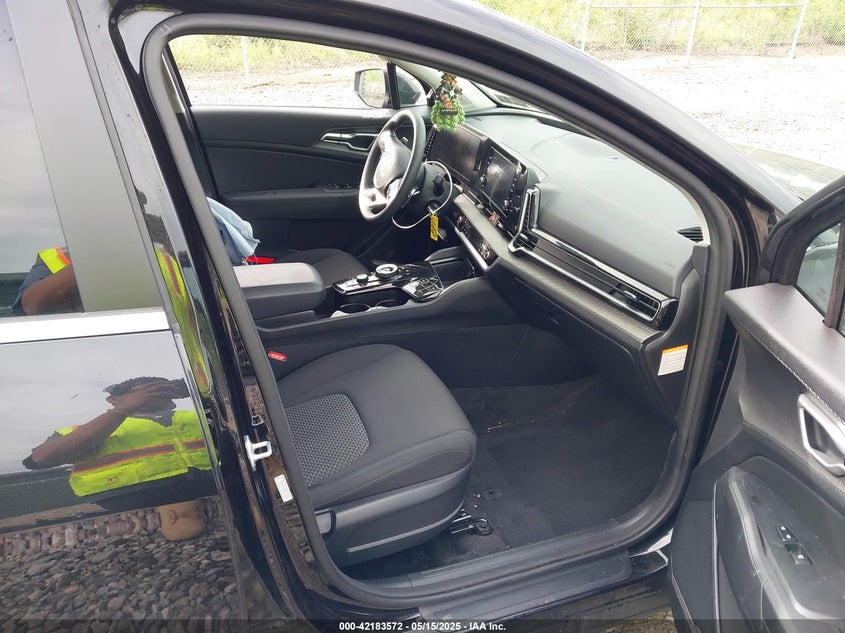 2023 KIA SPORTAGE HYBRID LX - KNDPUCAG5P7114691