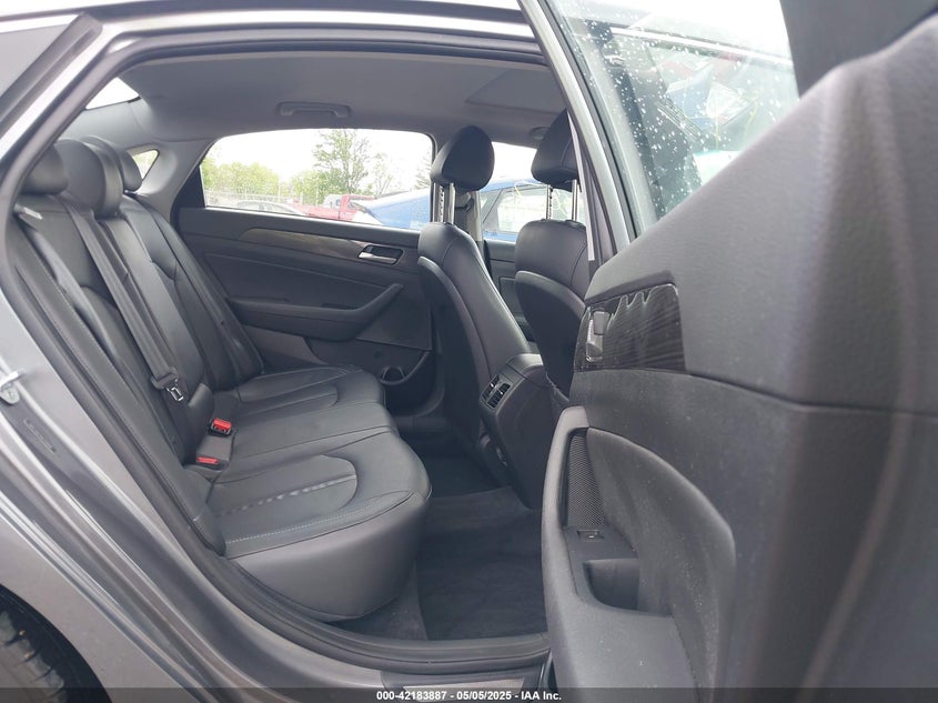 2018 HYUNDAI SONATA VIN: 5NPE34AF9JH724099