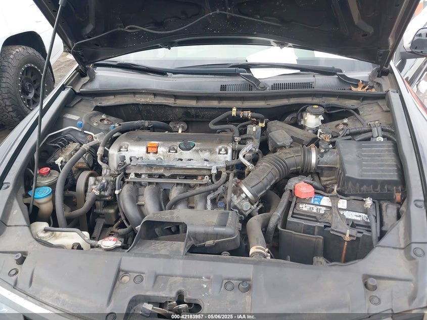 2009 HONDA ACCORD VIN: 1HGCP26439A007774