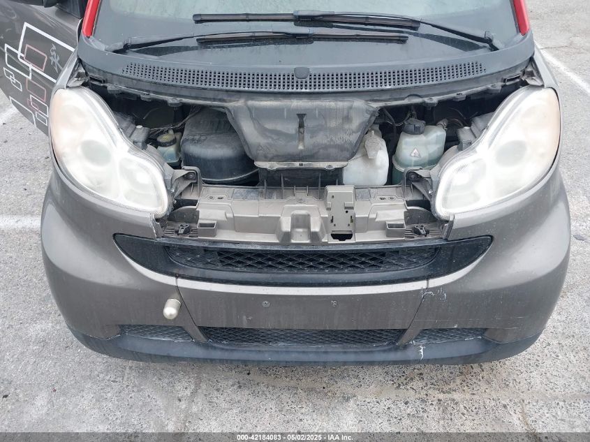 2011 Smart Fortwo Passion/Pure VIN: WMEEJ3BA2BK424783 Lot: 42184083