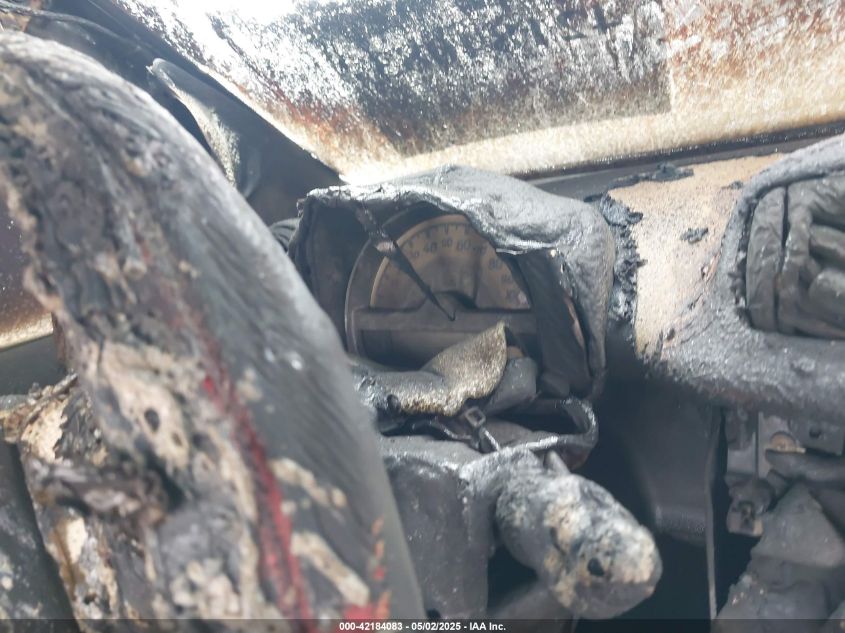 2011 Smart Fortwo Passion/Pure VIN: WMEEJ3BA2BK424783 Lot: 42184083