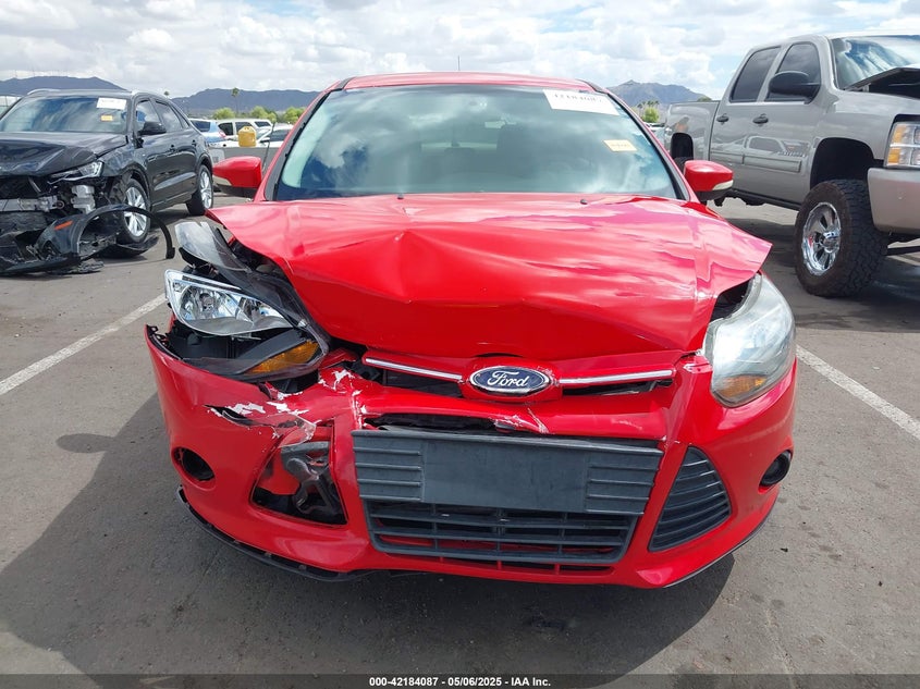 2014 FORD FOCUS VIN: 1FADP3K26EL272125