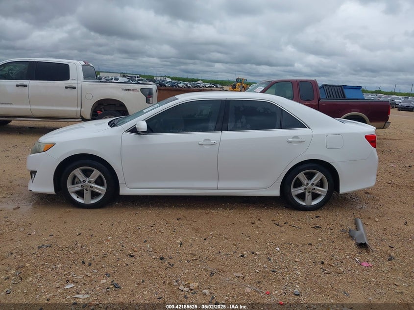 2014 TOYOTA CAMRY VIN: 4T1BF1FK4EU386519