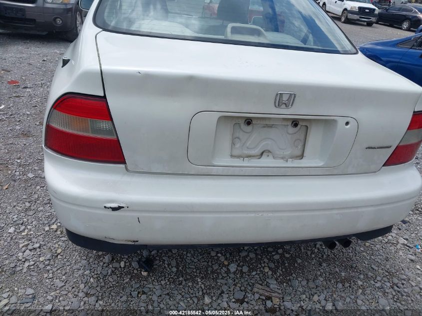 1994 Honda Accord Lx/Ex VIN: 1HGCD5633RA028710 Lot: 42185542