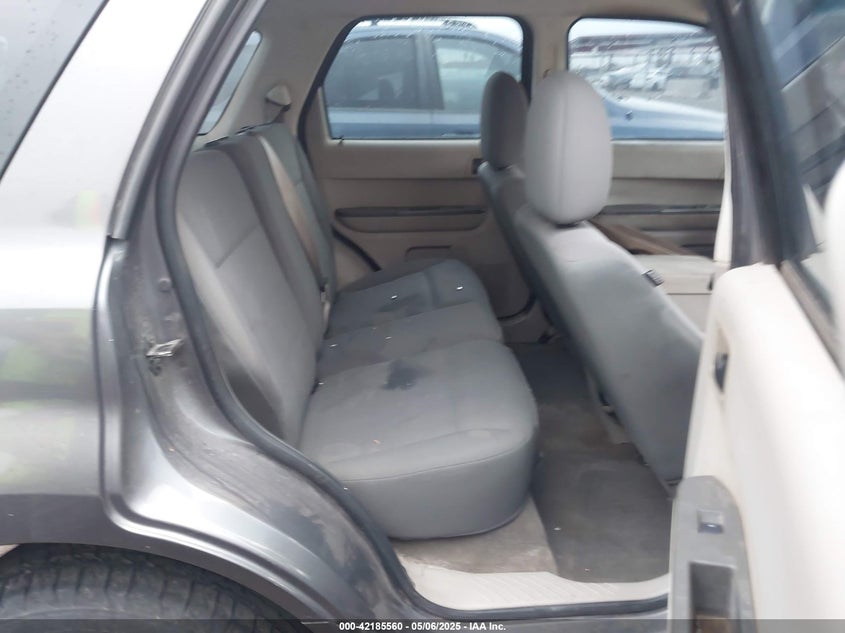 2009 FORD ESCAPE VIN: 1FMCU92769KD15656