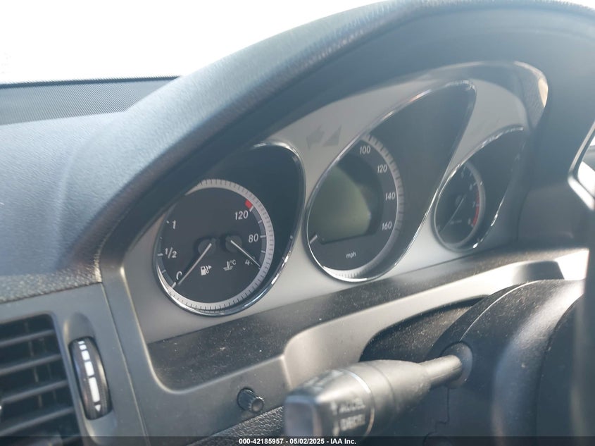 2011 MERCEDES-BENZ C 300 VIN: WDDGF5EB8BR141083