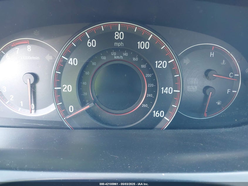 2016 HONDA ACCORD VIN: 1HGCT2B84GA002083