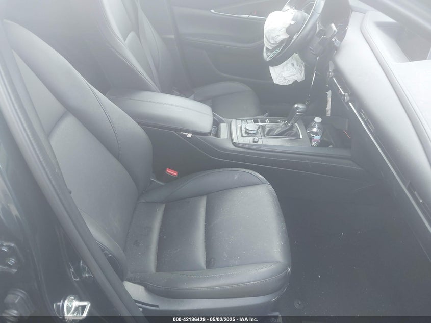 2022 MAZDA CX-30 VIN: 3MVDMBBL0NM453353
