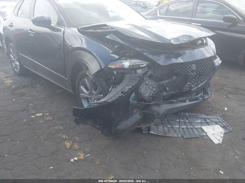 2022 MAZDA CX-30 VIN: 3MVDMBBL0NM453353