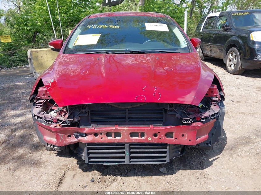2015 FORD FOCUS VIN: 1FADP3K29FL277420