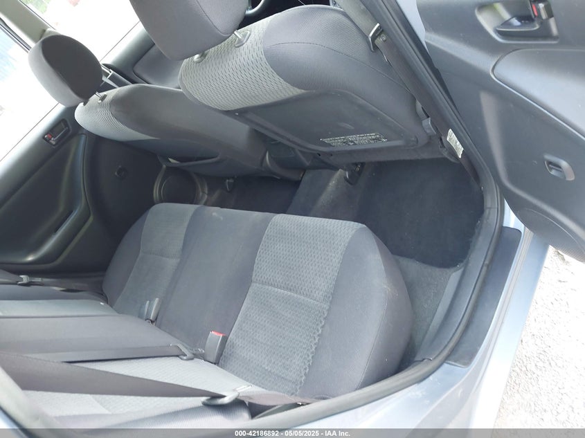 2006 TOYOTA MATRIX VIN: 2T1KR32E66C587229