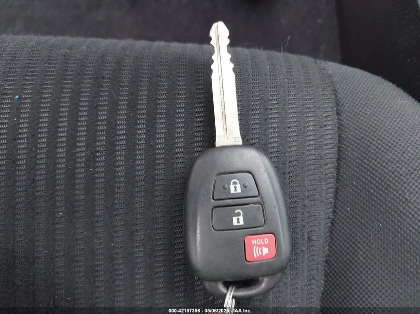 VIN 2T3ZFREVXHW357210 2017 TOYOTA RAV4 LE