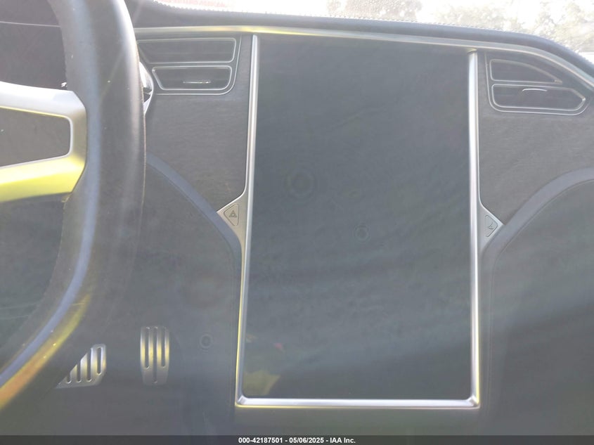 2013 TESLA MODEL S VIN: 5YJSA1CP1DFP25778