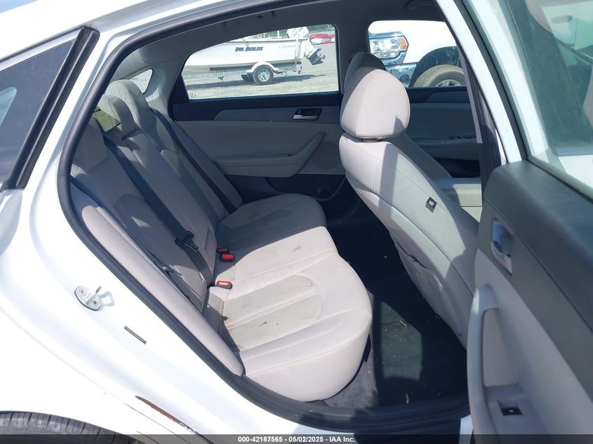 VIN 5NPE24AF8JH604734 2018 HYUNDAI SONATA SE