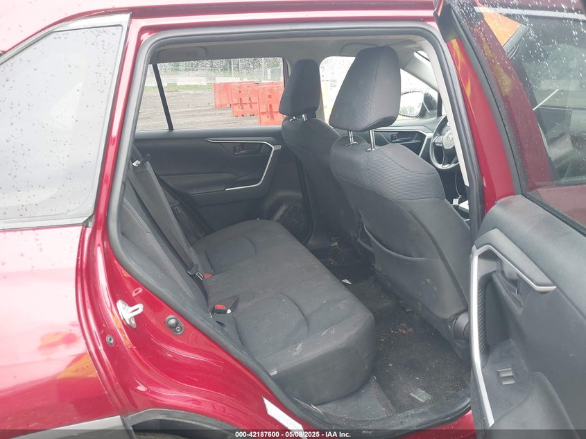 2019 TOYOTA RAV4 VIN: JTMH1RFV2KJ005625