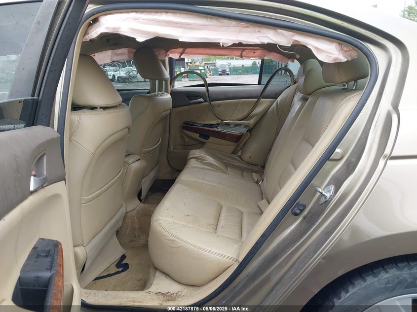 2008 HONDA ACCORD VIN: 1HGCP26828A013809