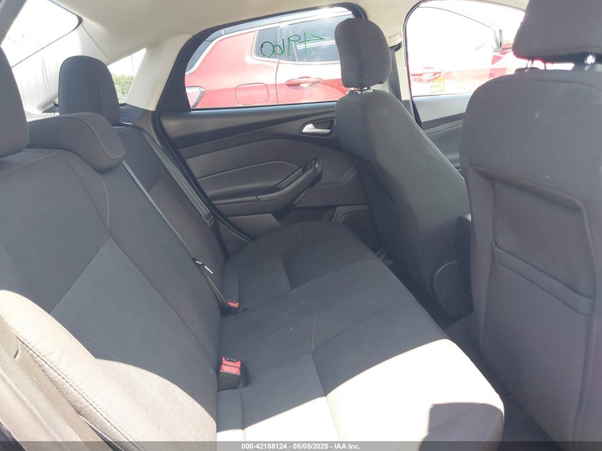 2016 FORD FOCUS SE - 1FADP3F29GL256160