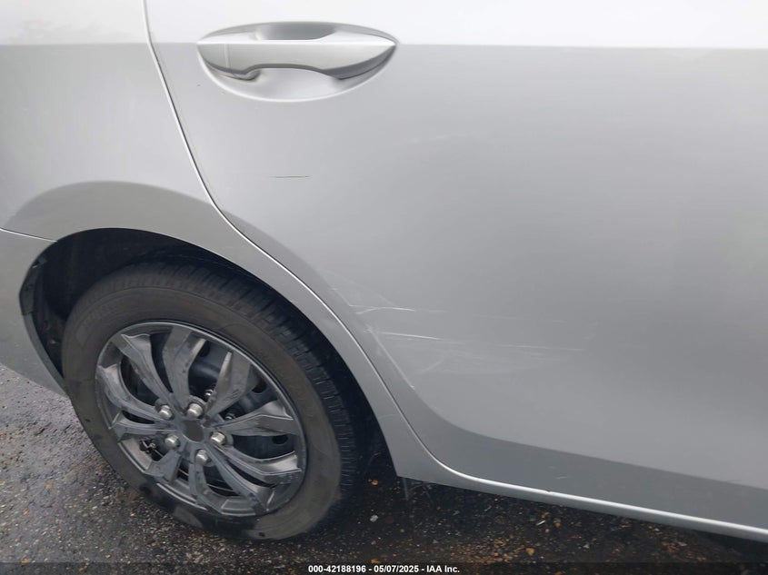 2016 TOYOTA COROLLA VIN: 5YFBURHE3GP525362