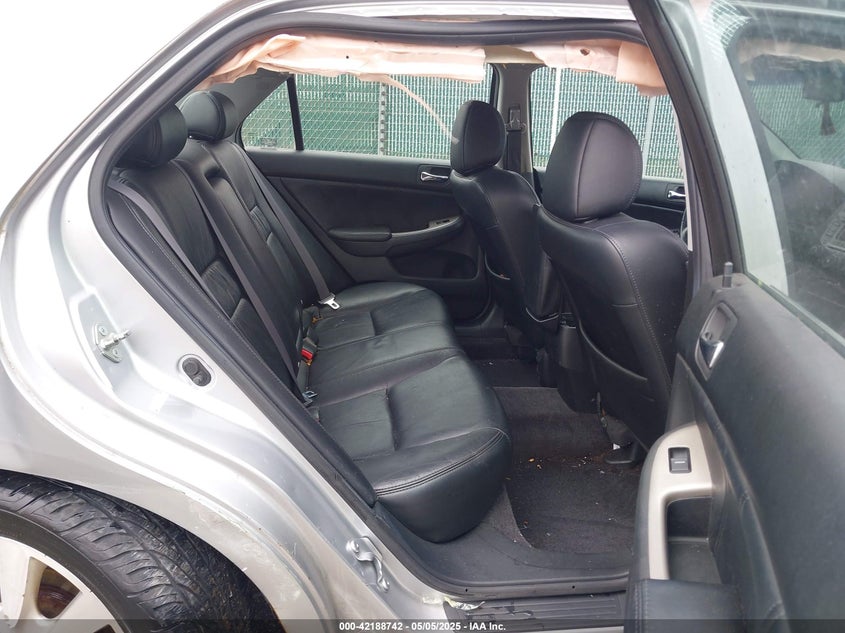 2006 HONDA ACCORD VIN: 1HGCM66526A026403