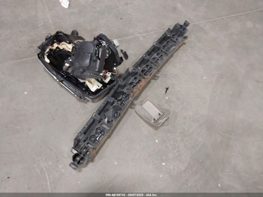 2017 Lincoln Navigator Select VIN: 5LMJJ2JTXHEL14039 Lot: 42188743