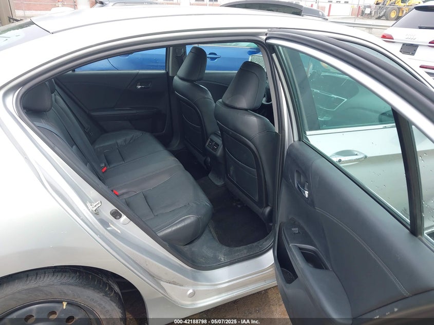 2013 HONDA ACCORD VIN: 1HGCR3F98DA036756