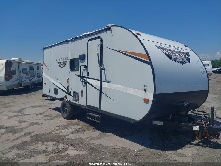2022 FOREST RIVER CAMPER  (VIN: 5ZT2WDFC2NG202738)