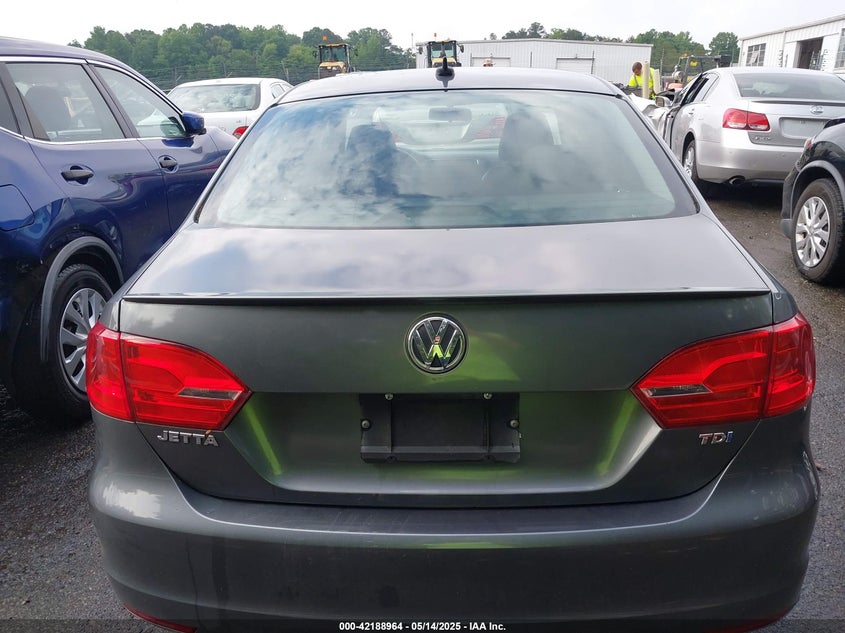 2011 VOLKSWAGEN JETTA VIN: 3VWLL7AJ4BM117694