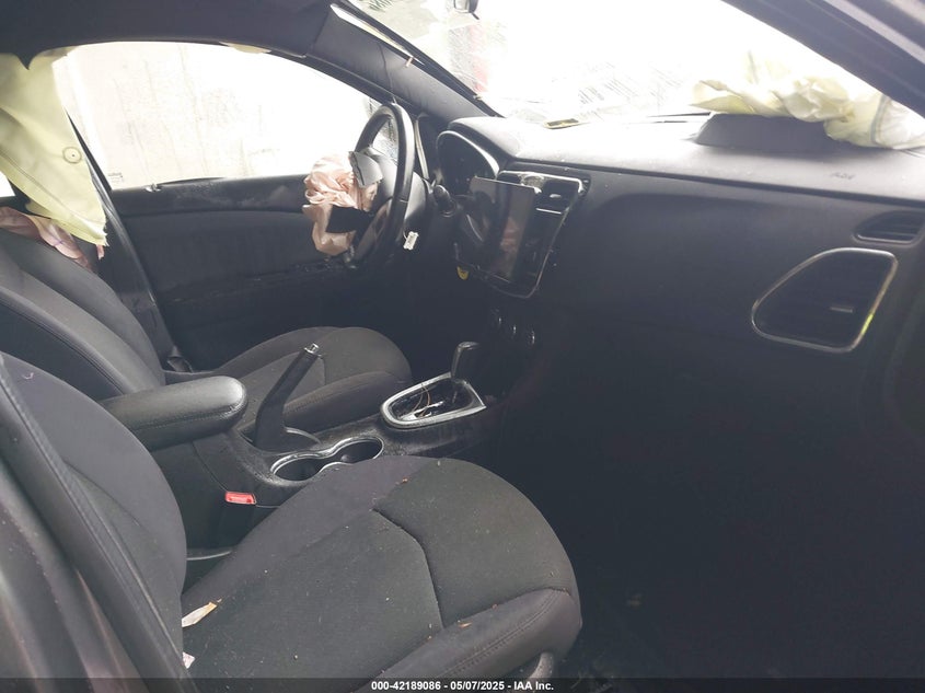 2012 CHRYSLER 200 VIN: 1C3CCBBB5CN188704