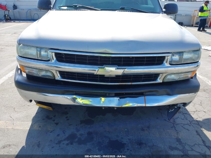 2004 Chevrolet Tahoe Ls VIN: 1GNEC13T44R208111 Lot: 42189452