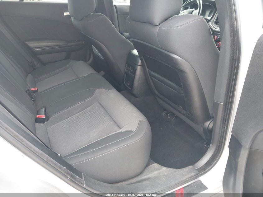 VIN 2C3CDXBG5KH580840 2019 DODGE CHARGER SXT RWD