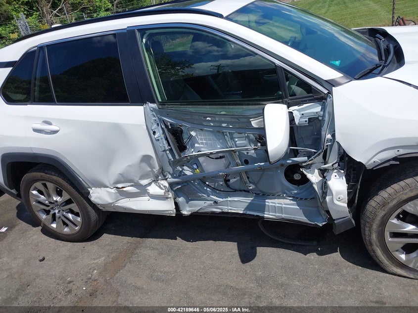 2020 TOYOTA RAV4 XLE PREMIUM - JTMA1RFV3LD055015